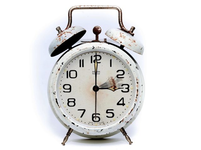 piro4d-alarm-clock-2175382_1920